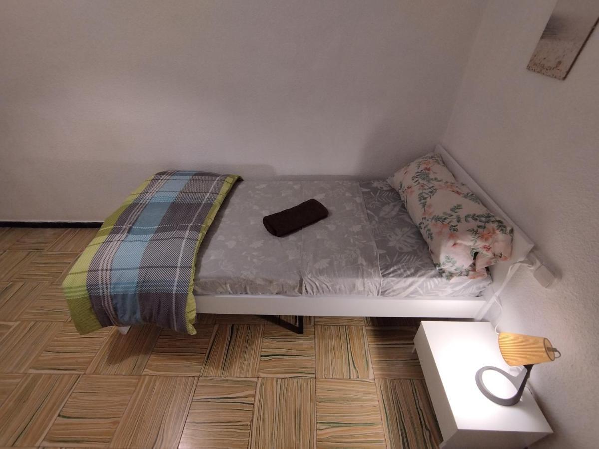 Habitaciones Cerca Del Centro Alicante Eksteriør billede